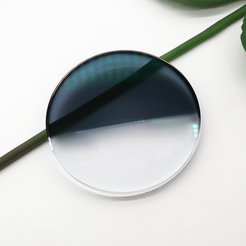 1.56 fotokrominen linssi SHMC