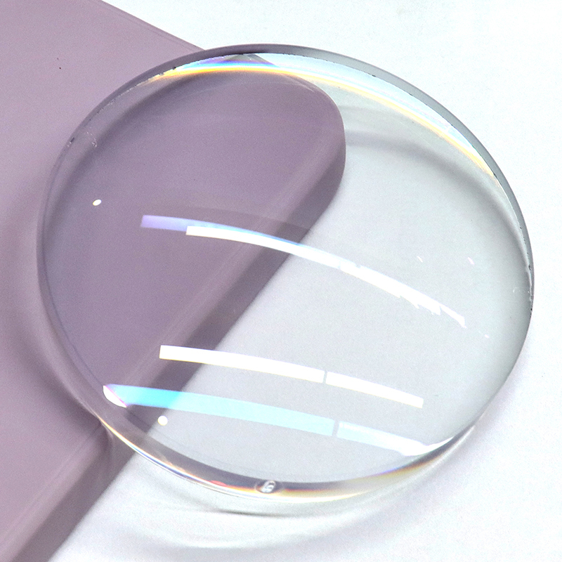 1,56 Sininen puolivalmis Single Vision -linssi