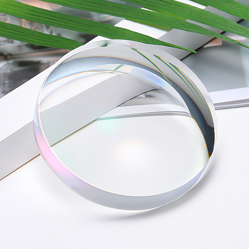 1,56 Puolivalmis Single Vision -linssi