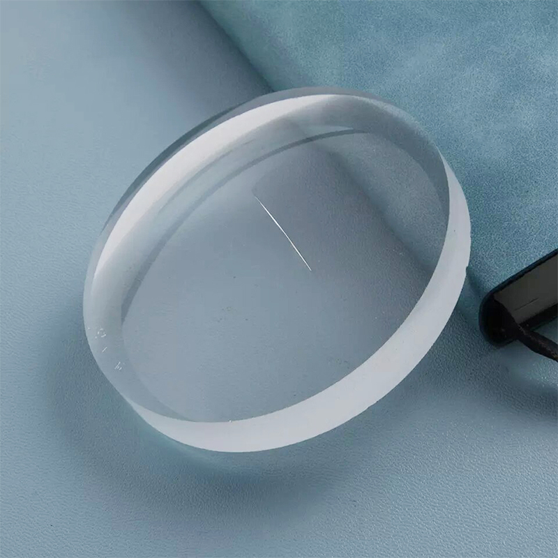 1,56 puolivalmis, tasainen bifocal linssi