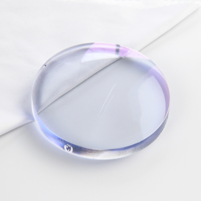 1,60 Sininen puolivalmis Single Vision -linssi